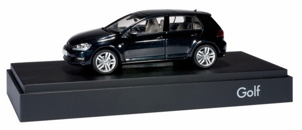 VW Golf 7 4-door