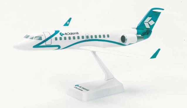 Air Dolomiti Canadair Jet CRJ200. This item comes / came in Wooster branded packaging.