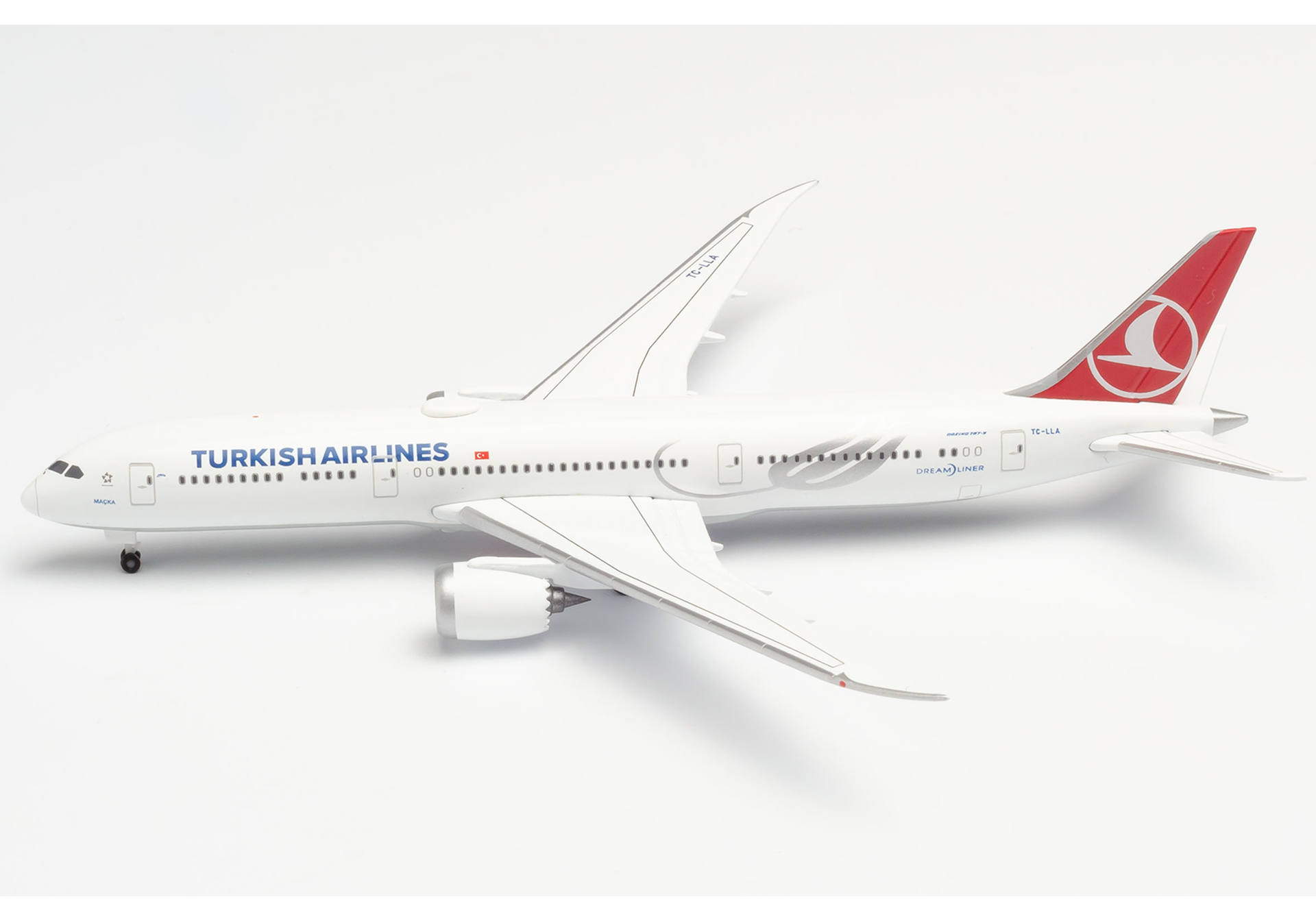 Turkish Airlines Boeing 787-9 Dreamliner "Maçka"