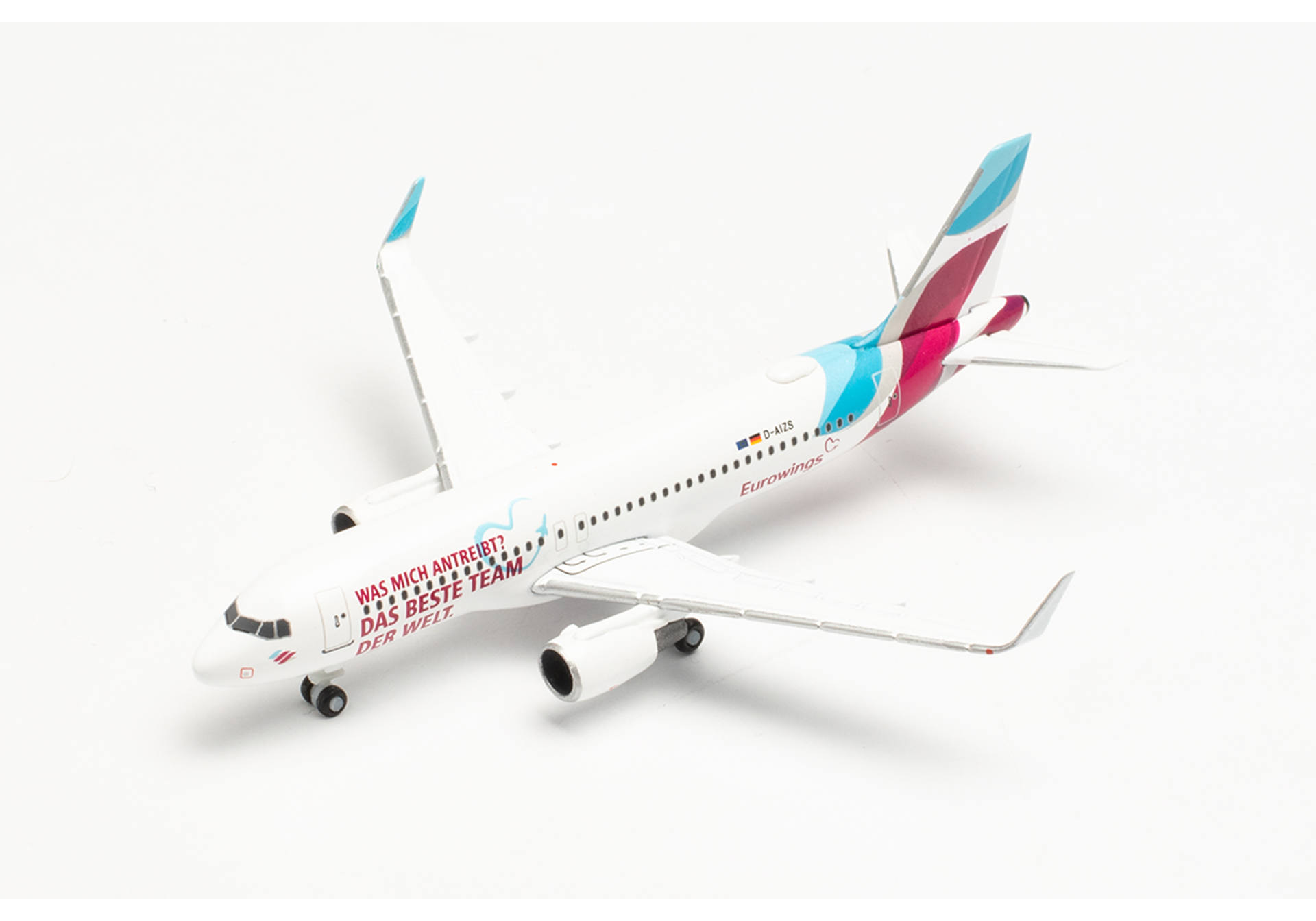 Eurowings Airbus A320 “Team” – D-AIZS