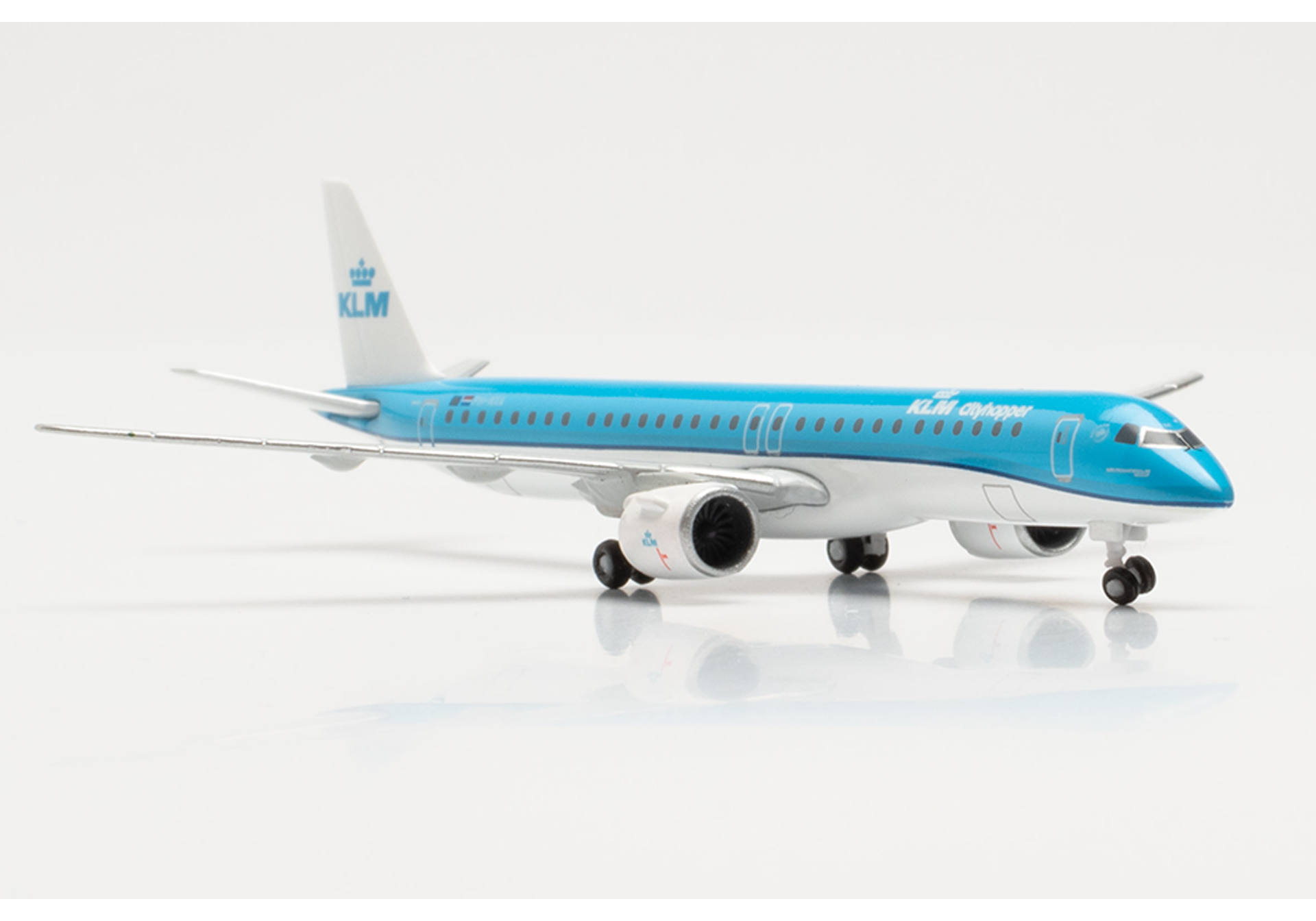 KLM Cityhopper Embraer E195-E2 – PH-NXA