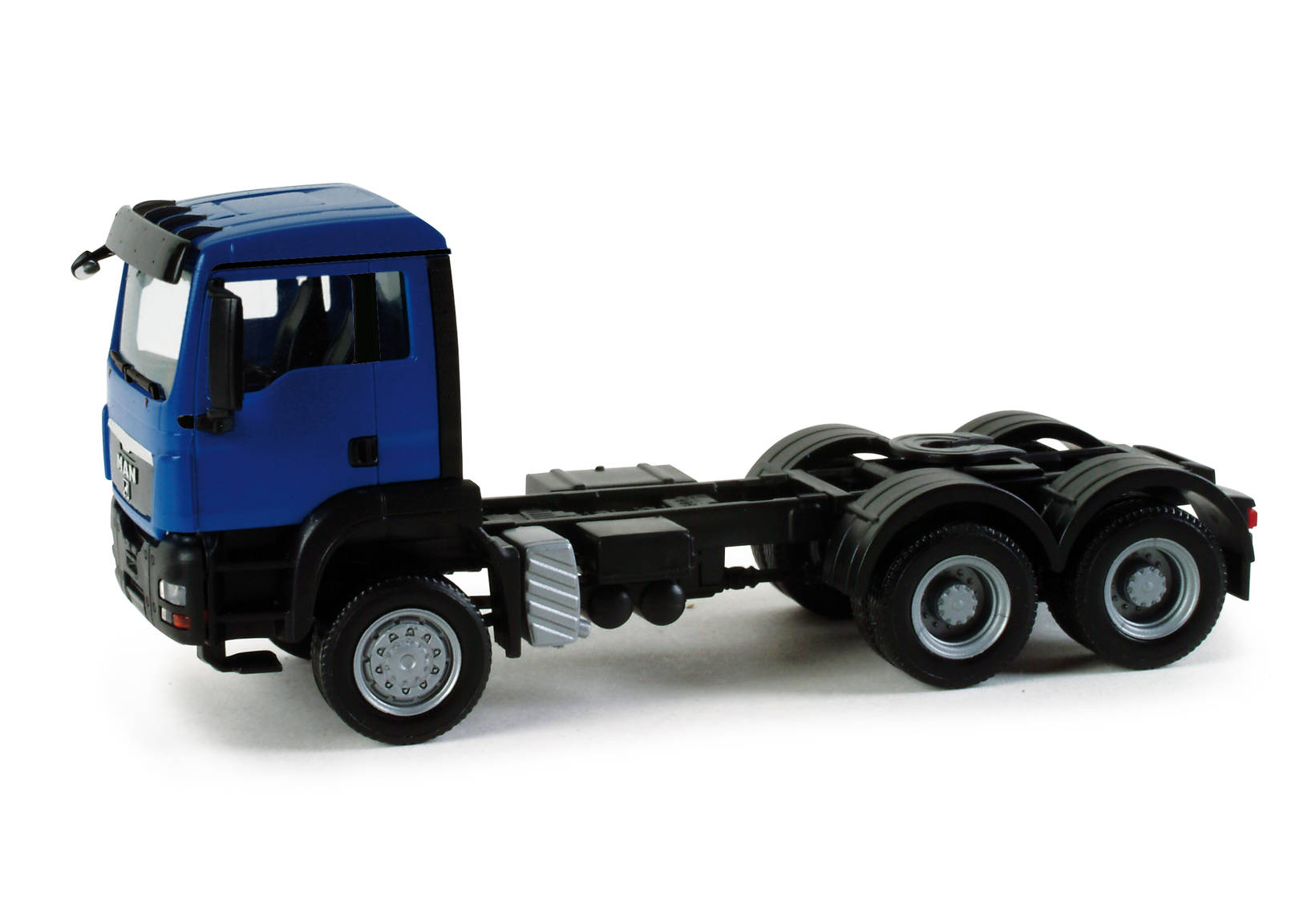 MAN TGS M all-wheel rigrid tractor 3axles
