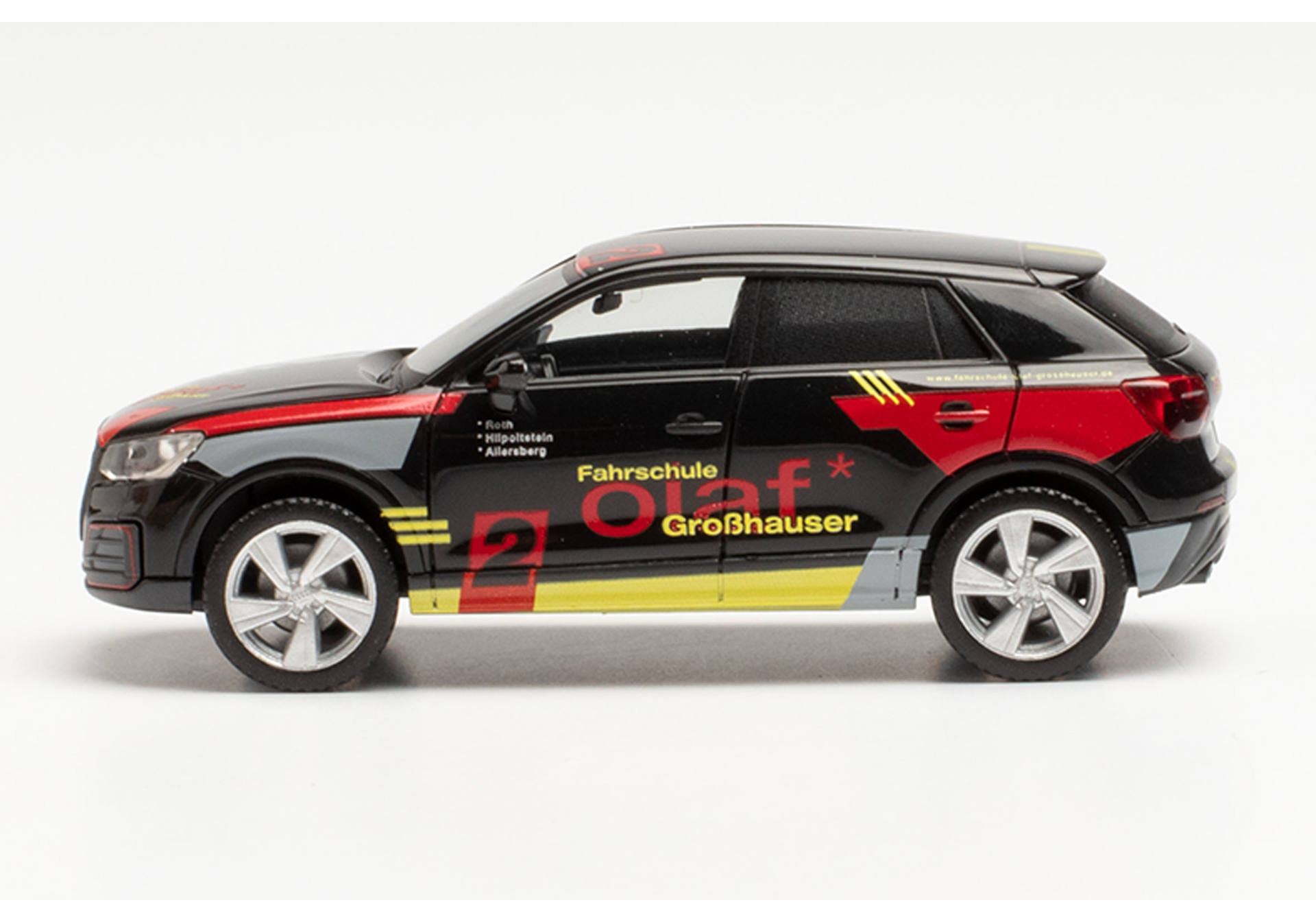 Audi Q2 „Fahrschule Olaf Großhauser“