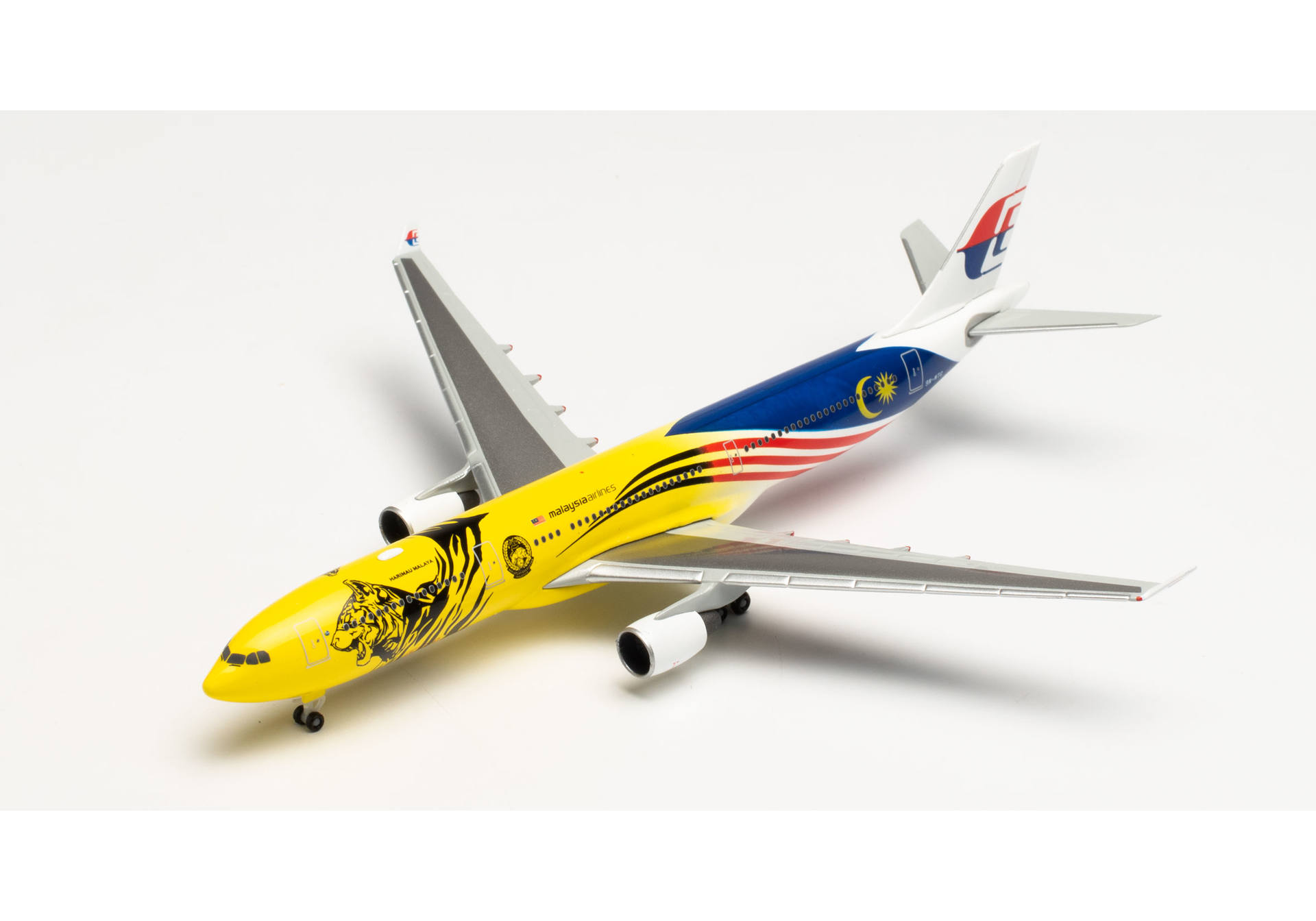 Malaysia Airlines Airbus A330-300 “Harimau Malaya” – 9M-MTG
