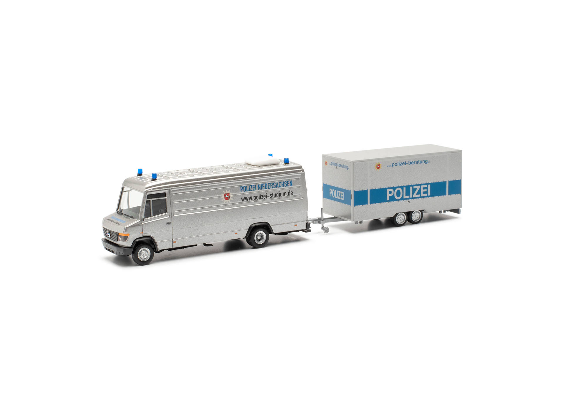 Mercedes-Benz Vario lang mit Anhänger "Polizei Hannover"