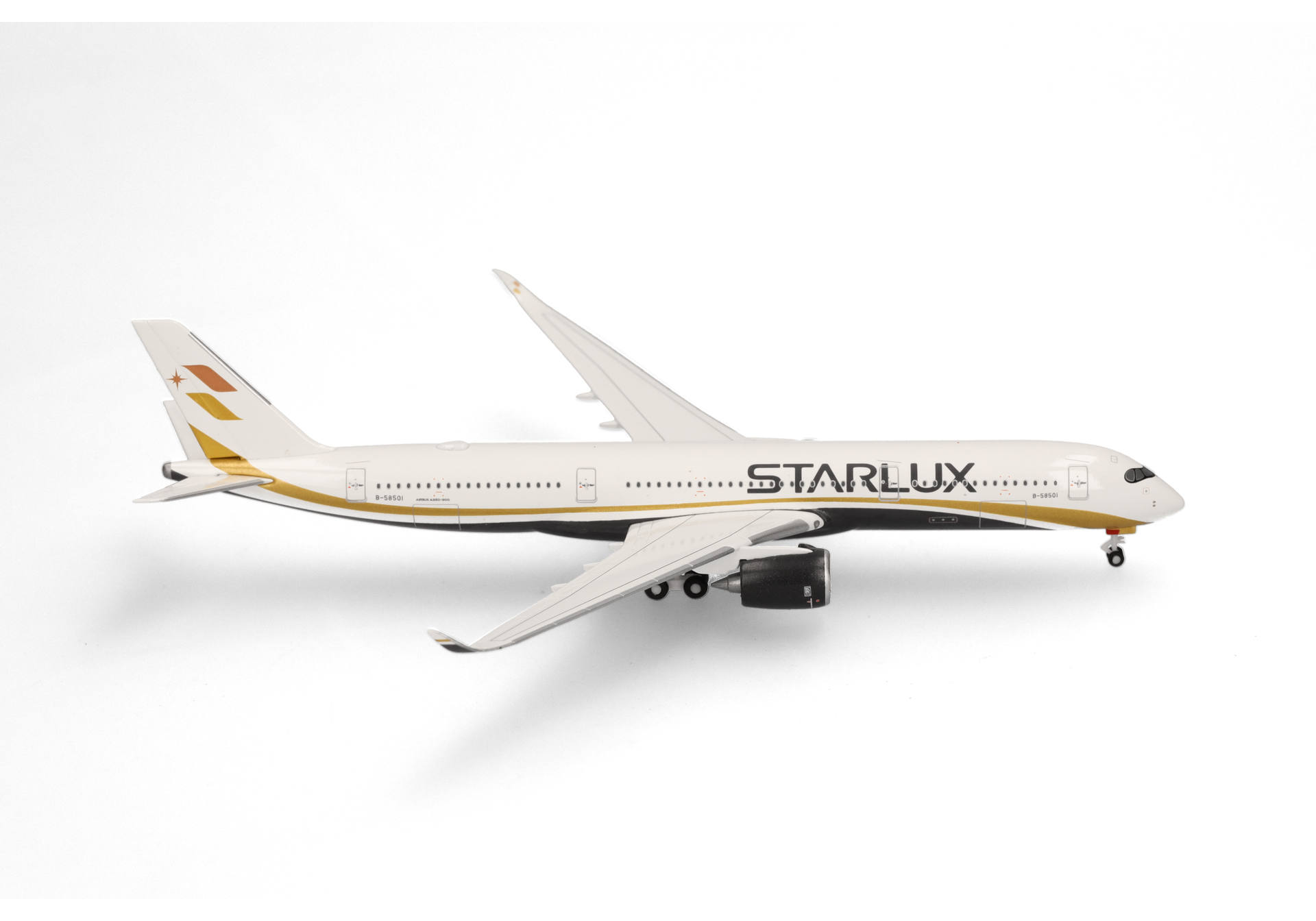 Starlux Airlines Airbus A350-900 – B-58501