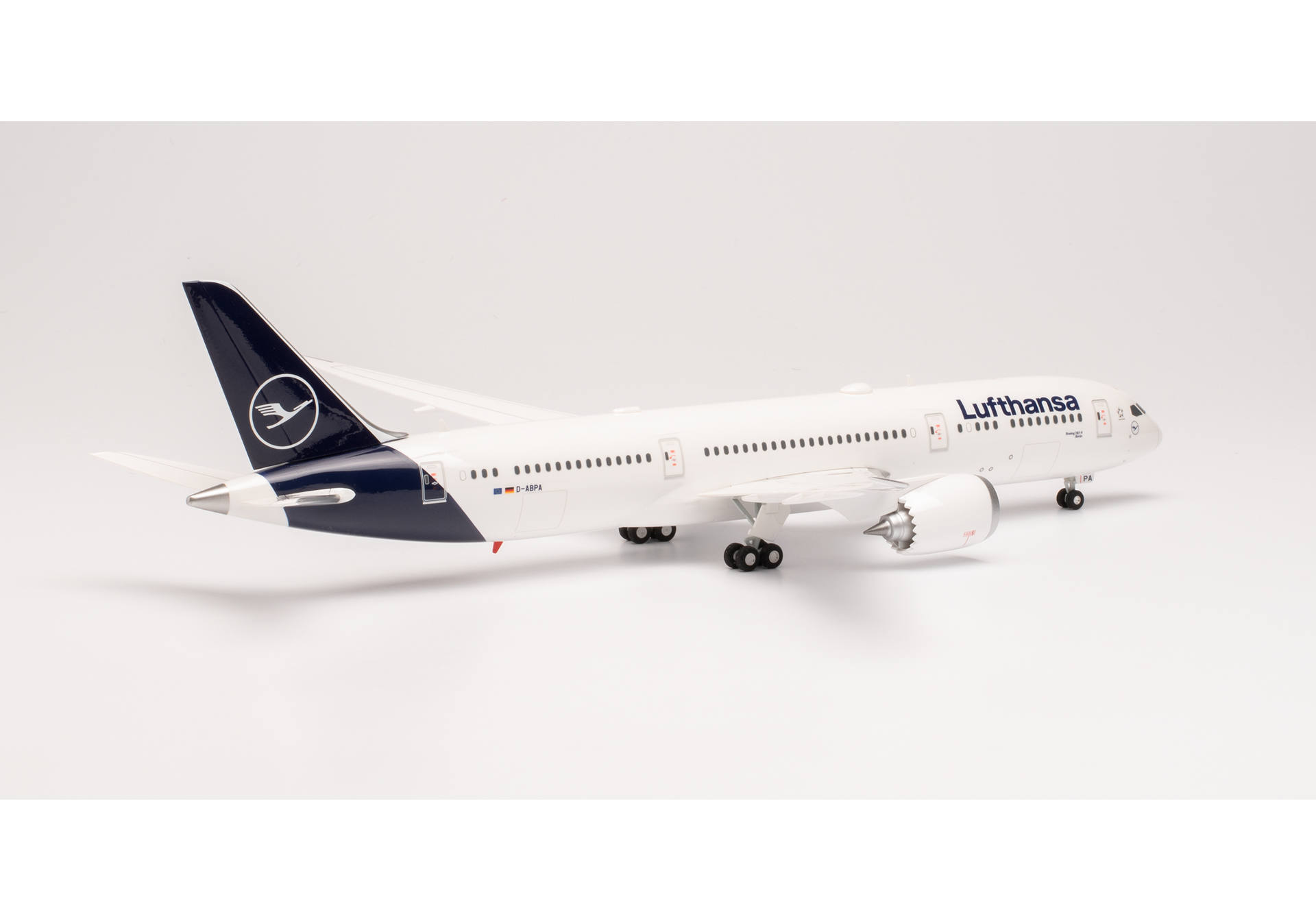 Lufthansa Boeing 787-9 Dreamliner – D-ABPA “Berlin”