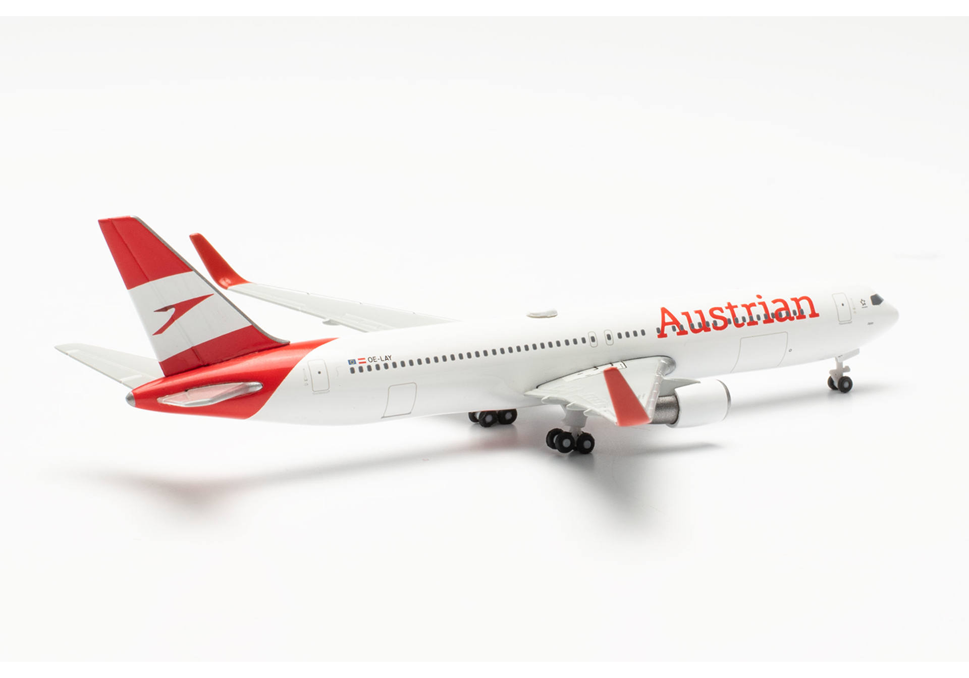 Austrian Airlines Boeing 767-300 - new colors – OE-LAY “Japan”