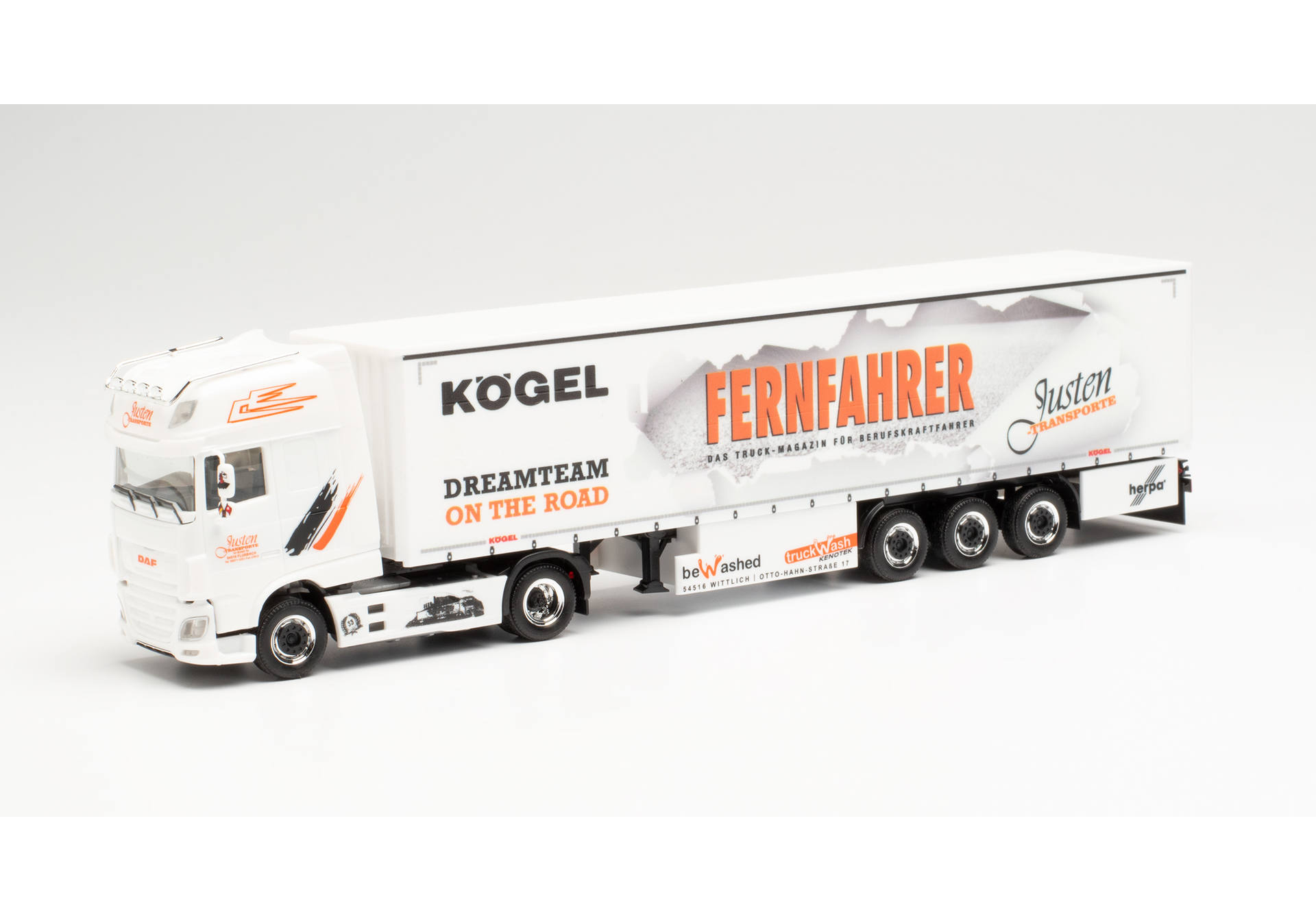 DAF XF SSC Gardinenplanensattelzug „Justen Transporte“