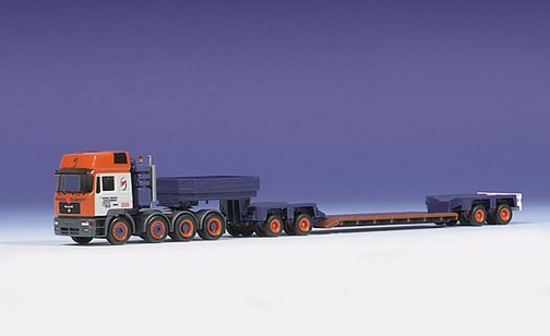 Man F2000 Evo Tiefladesattelzug 4a4a
