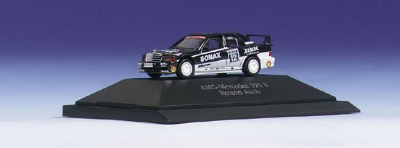 Mercedes-Benz AMG 190 e step back