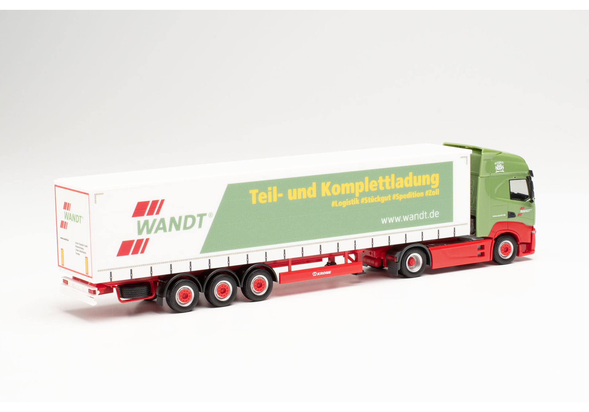 Iveco S-Way Gardinenplanen-Sattelzug „Wandt"