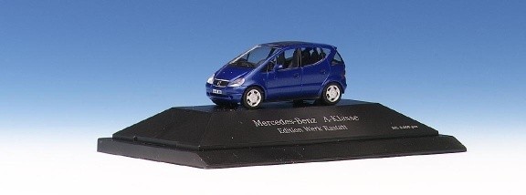 Mercedes-Benz A-Klasse Kompakt viertürig Felgen mattverchromt Inneneinrichtung anthrazit