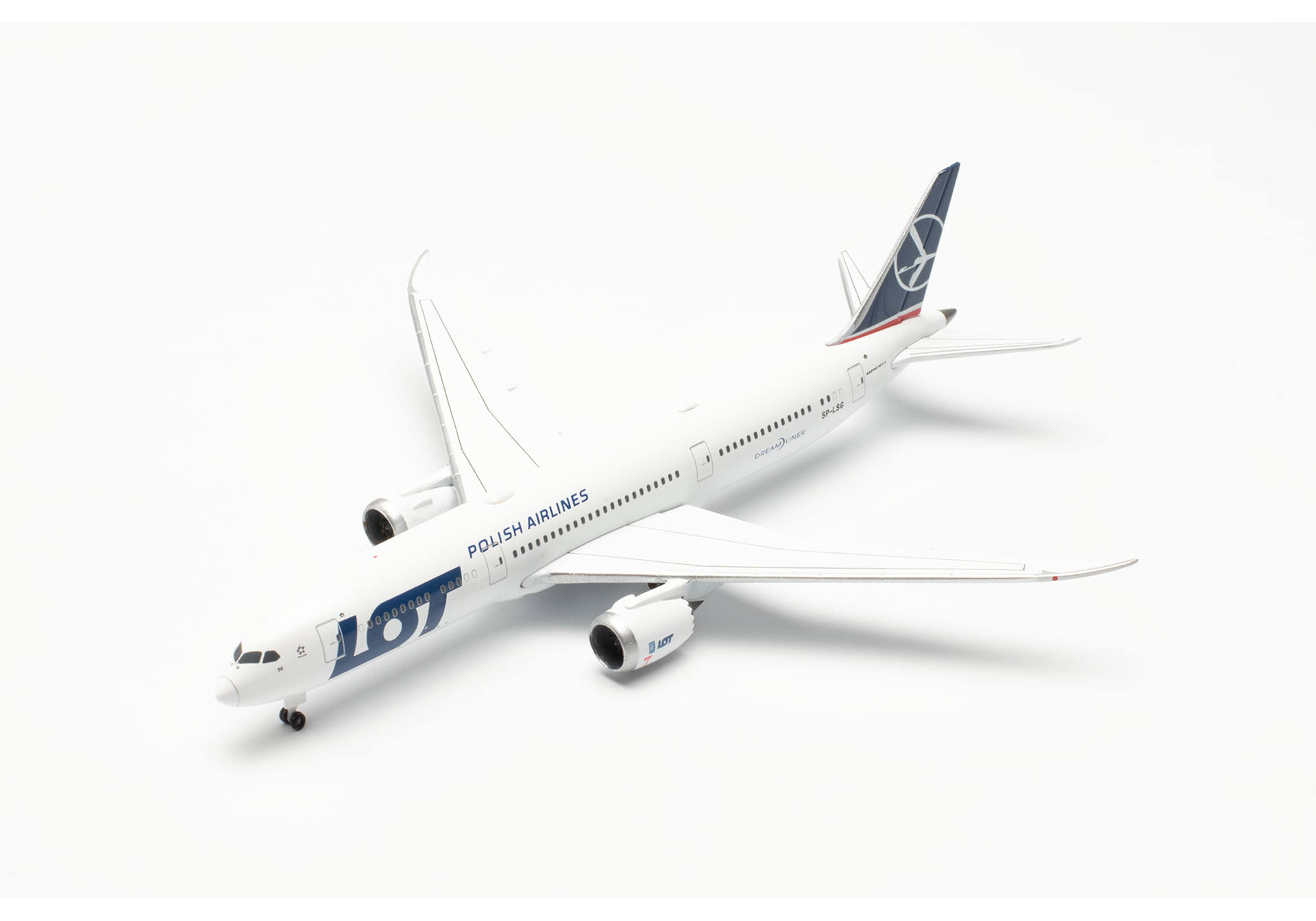 LOT Polish Airlines Boeing 787-9 Dreamliner – SP-LSG