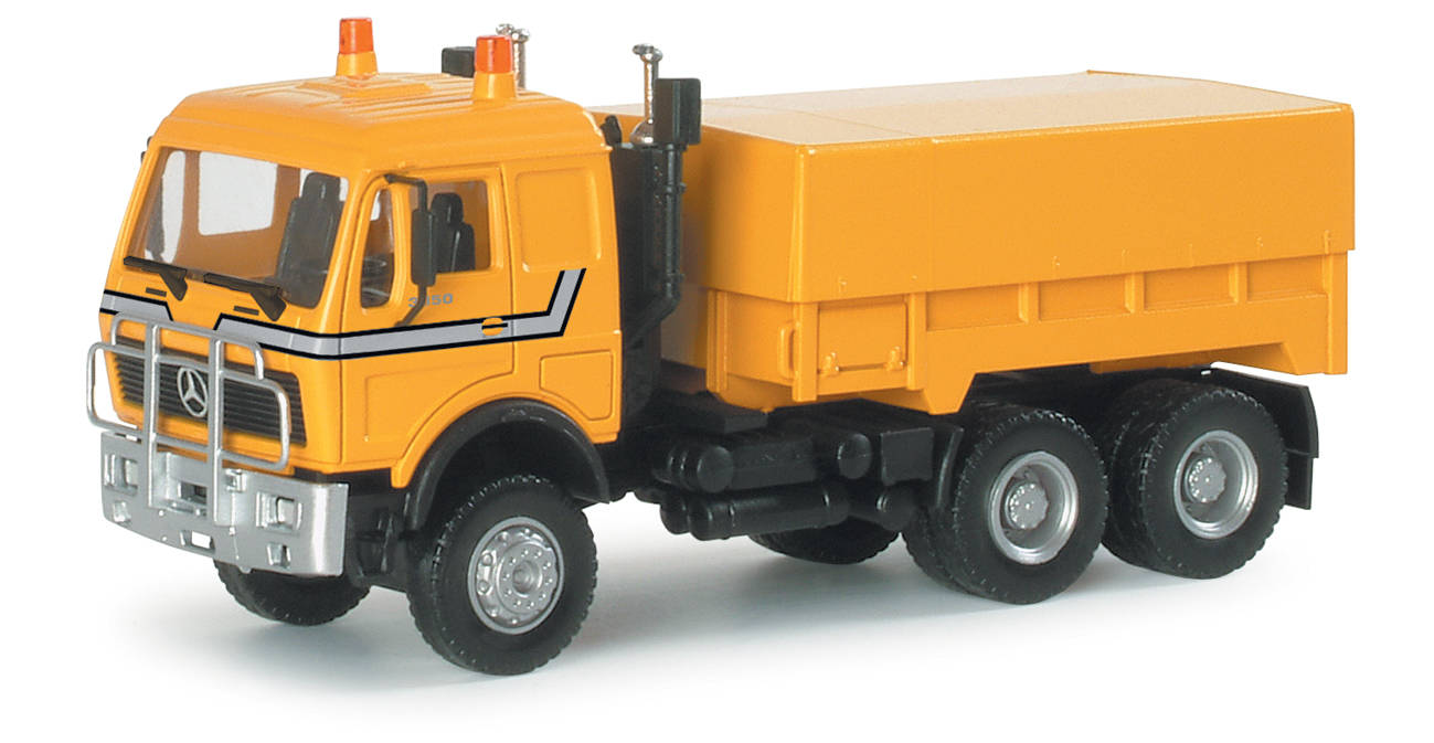 Mercedes-Benz NG heavy load tractor