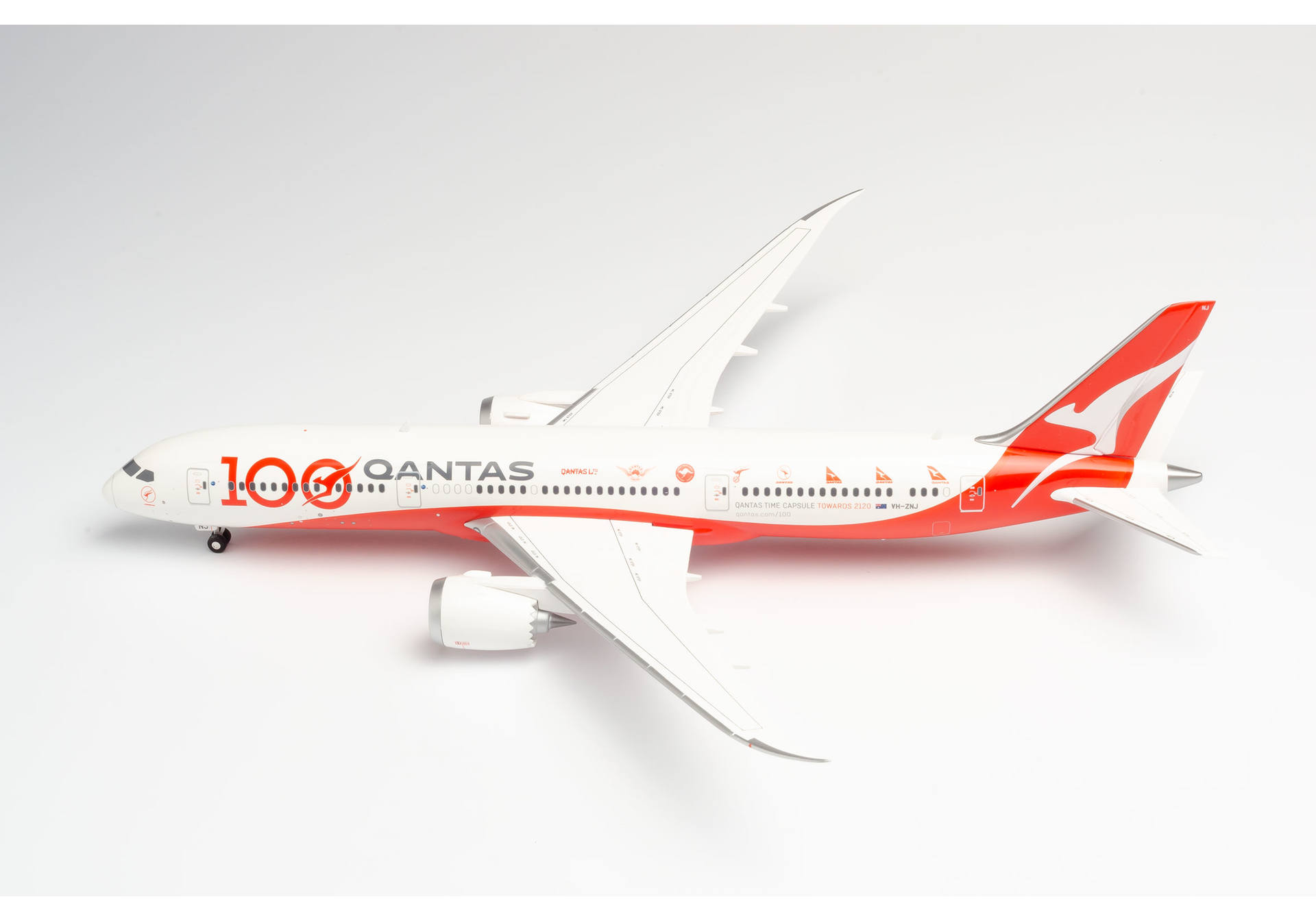 Qantas Boeing 787-9 Dreamliner - 100th Anniversary "Longreach"