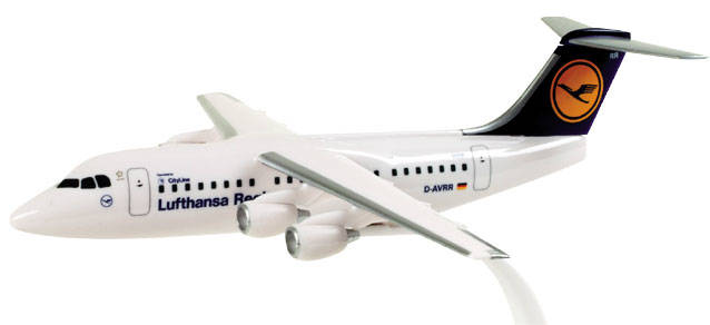 Lufthansa Avro RJ 85 "CityLine". This item comes / came in Wooster branded packaging.