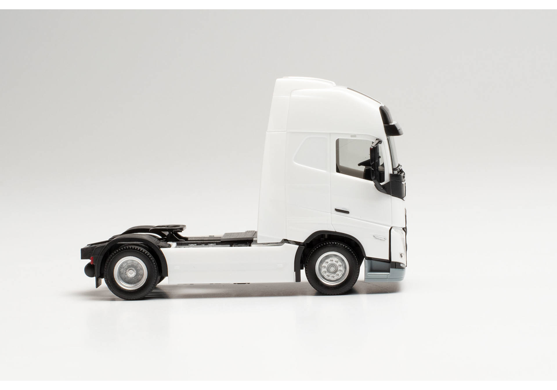 Volvo FH 16 Gl. XL 2020 basic-tractor, white