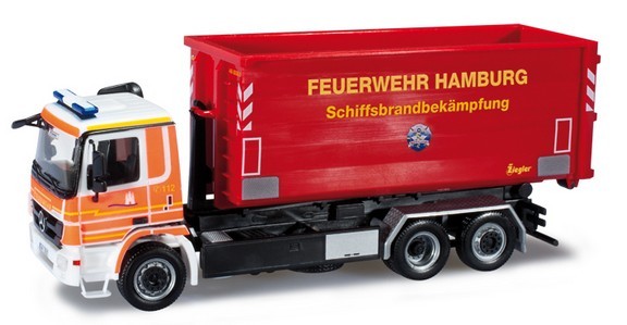 Mercedes-Benz Actros M´08 changing loader vehicle rolling-up container