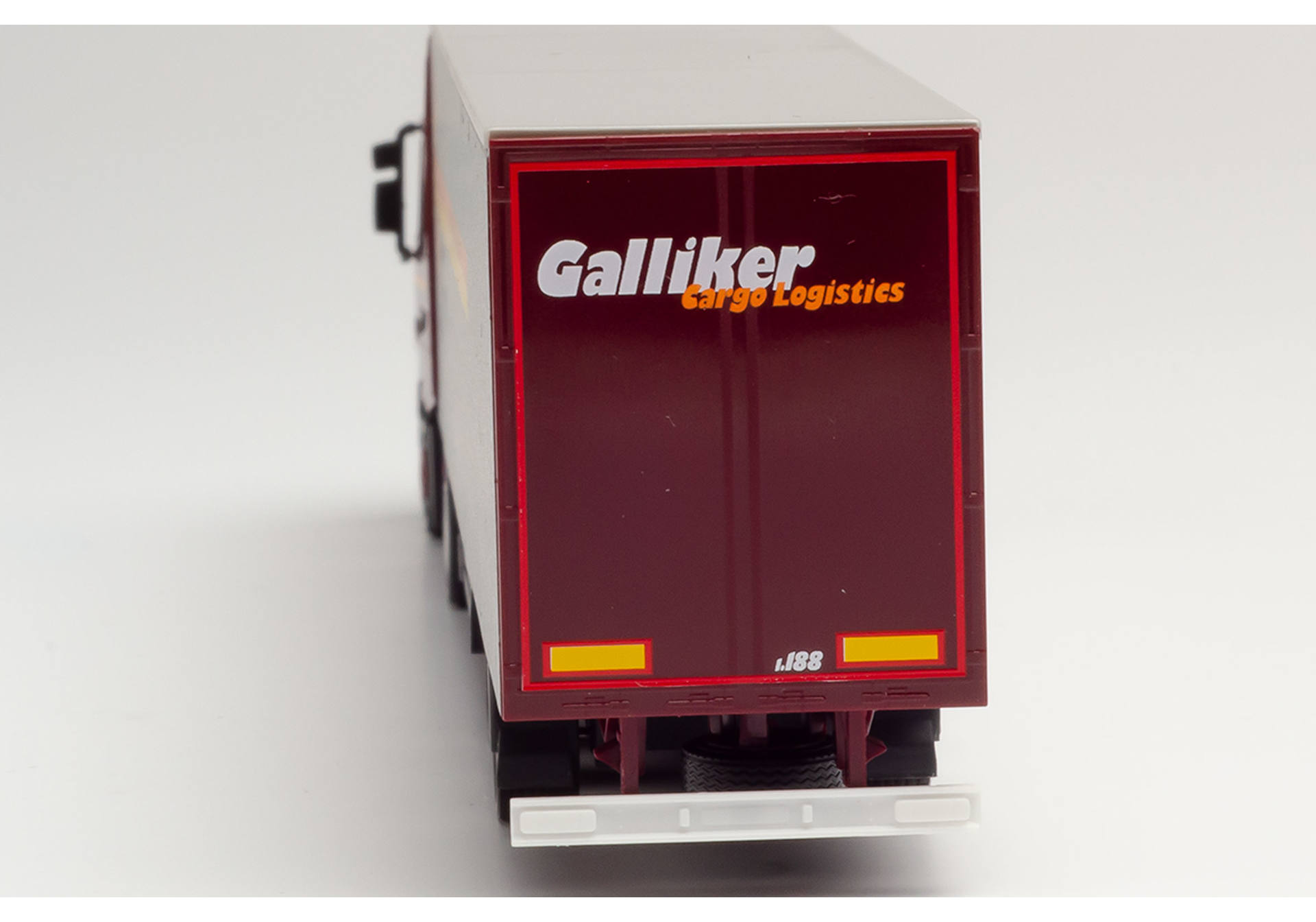 Renault T lowliner curtain semitrailer "Galliker"