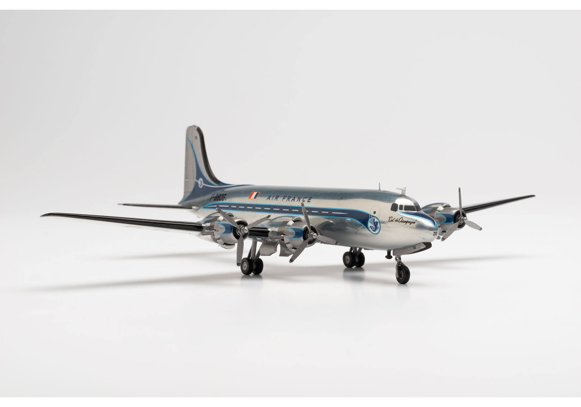 AIR FRANCE DOUGLAS DC4 F-BBDO CIEL DE SAVOIE 1946 MAQUETTE AGENCEReduct  models from ANONYME ANONYM
