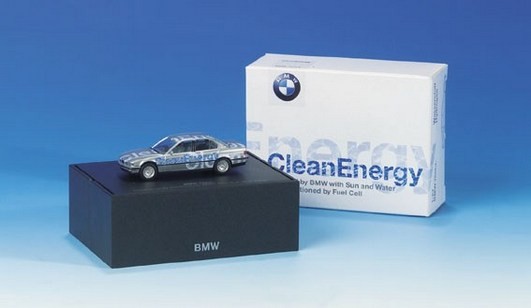BMW 750 HL special box