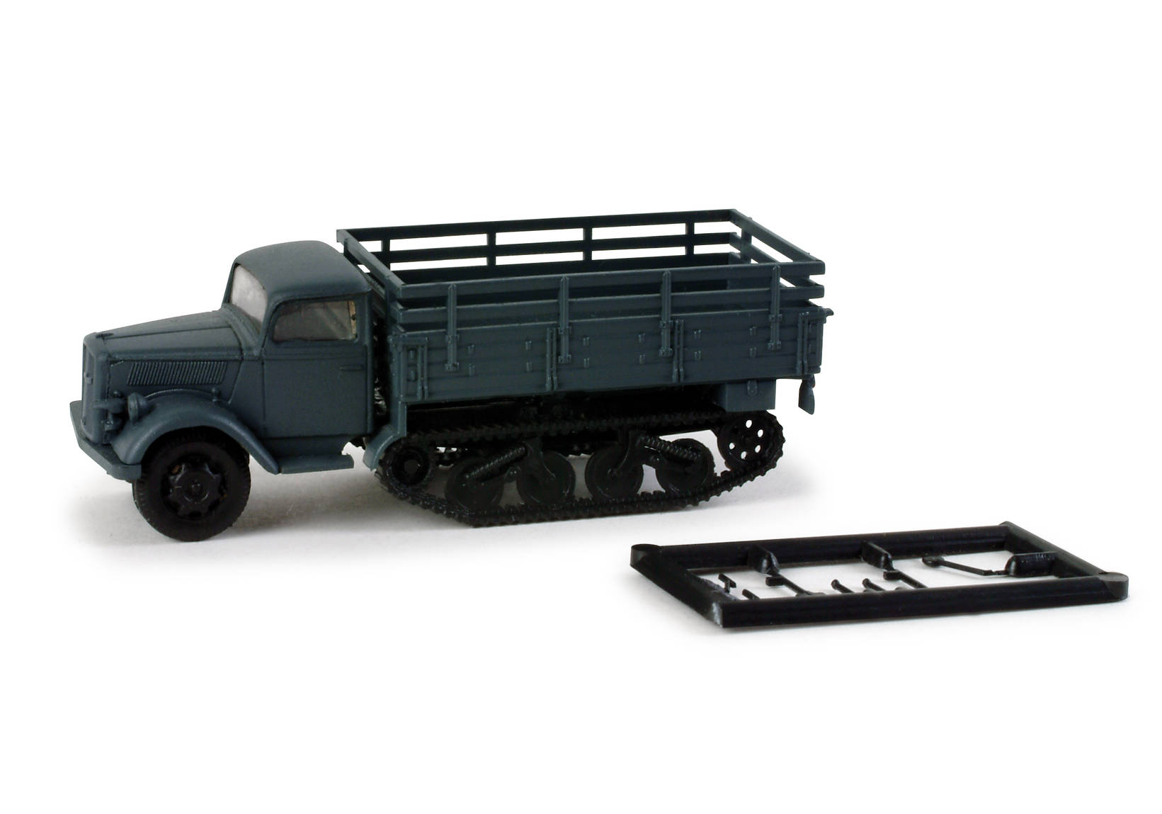 Half-tracked pick-up vehicle Opel Blitz "Maultier"