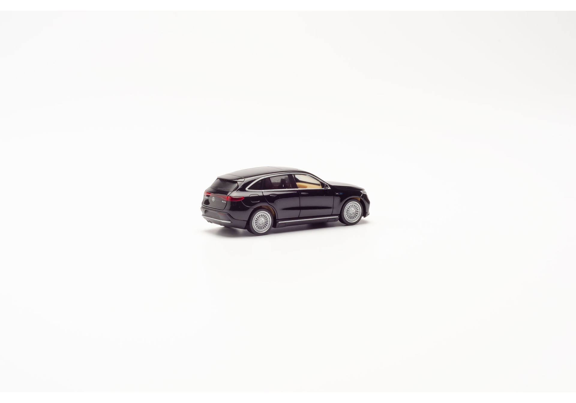 Mercedes-Benz EQC AMG, schwarz