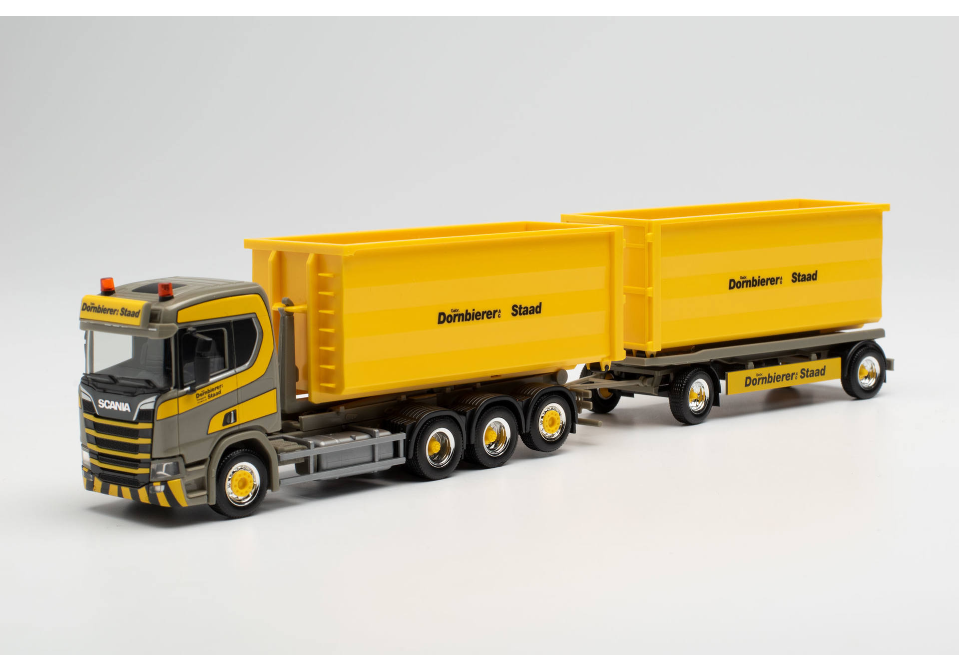 cania CR HD 4 axle interchangeable trailer truck "Dornbierer"