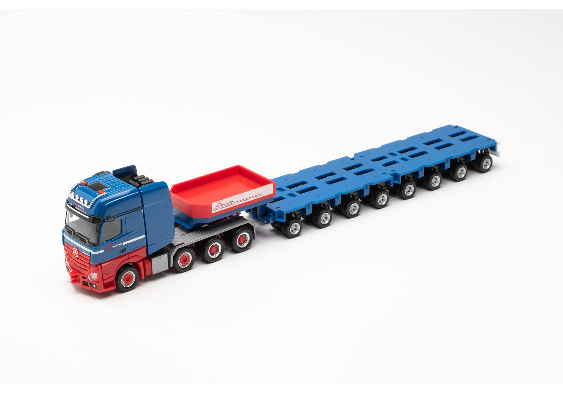 Mercedes-Benz Actros Gigaspace `18 Schwerlast-Sattelzug „Riwatrans“