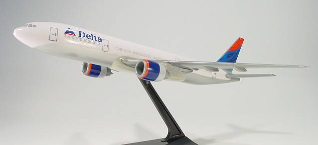 Delta Air Lines Boeing 777-200. This item comes / came in Wooster branded packaging.
