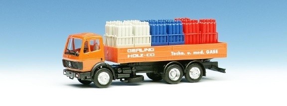 Mercedes-Benz SK '88 platform trucks with gas bottles 3A