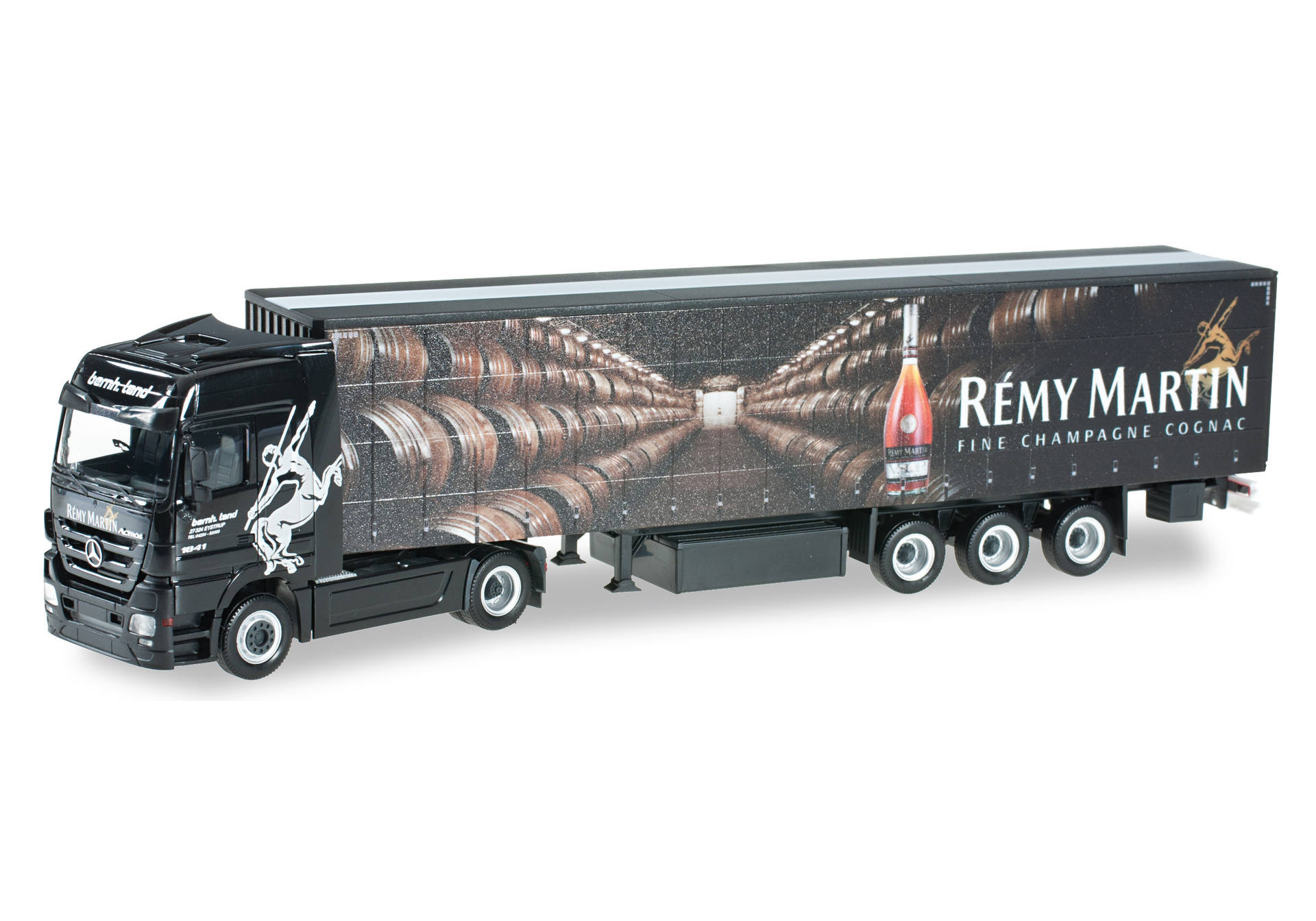 Mercedes-Benz Actros LH curtain canvas semitrailer "Remy Martin"