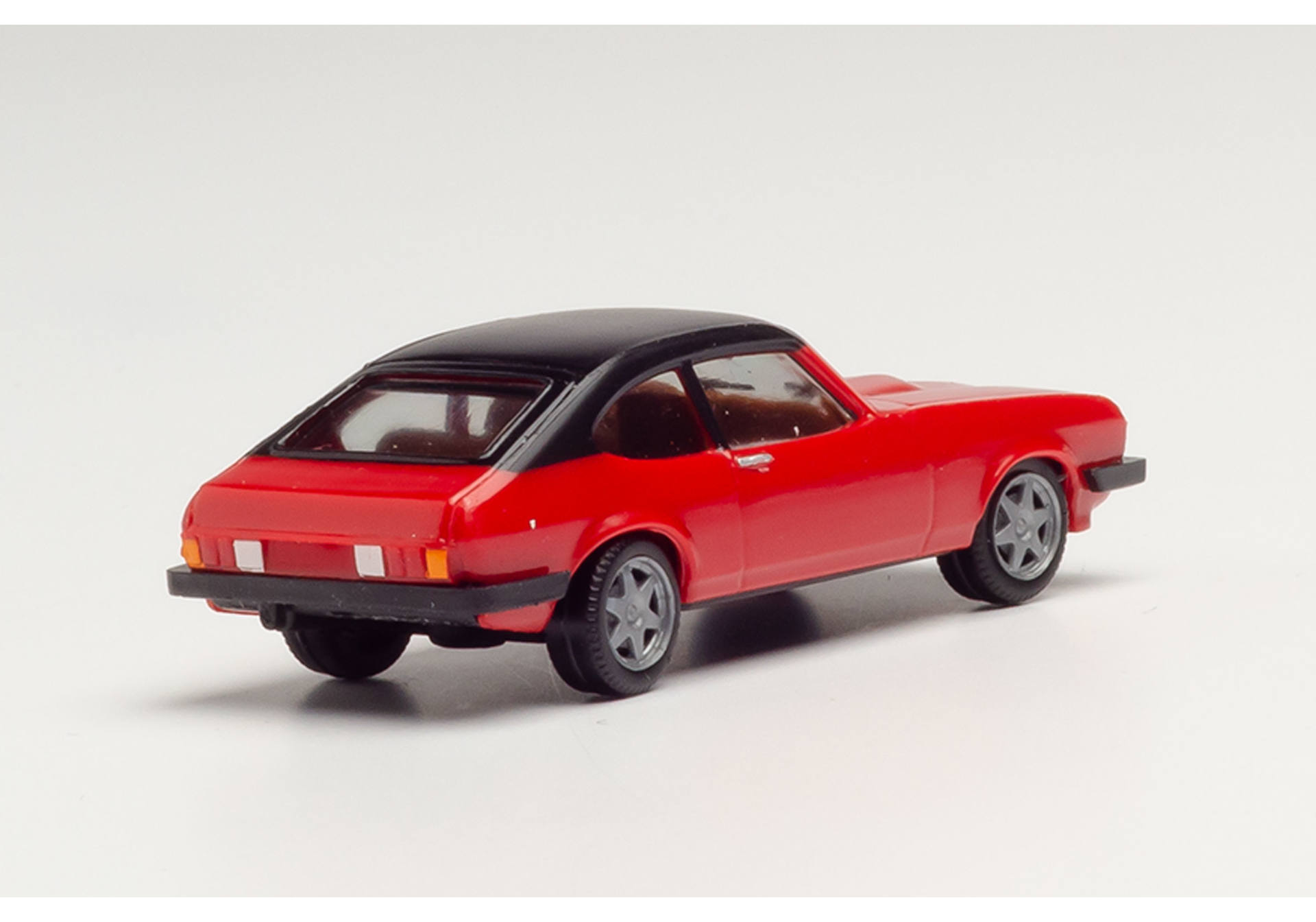 Ford Capri II mit Vinyldach, rot