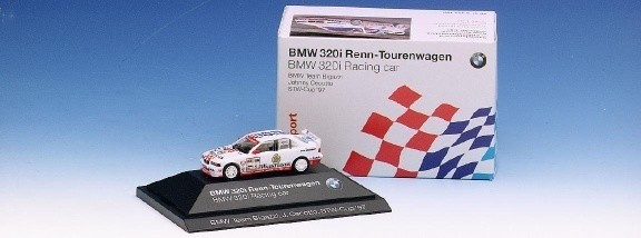 BMW 320i racing touring car