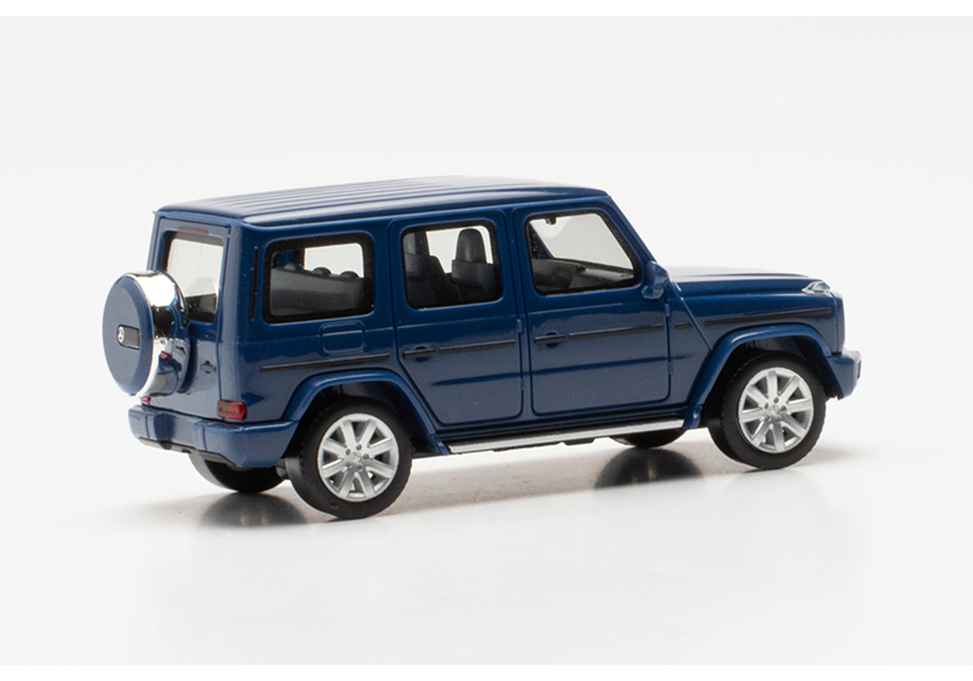 Mercedes-Benz G-class, dark blue