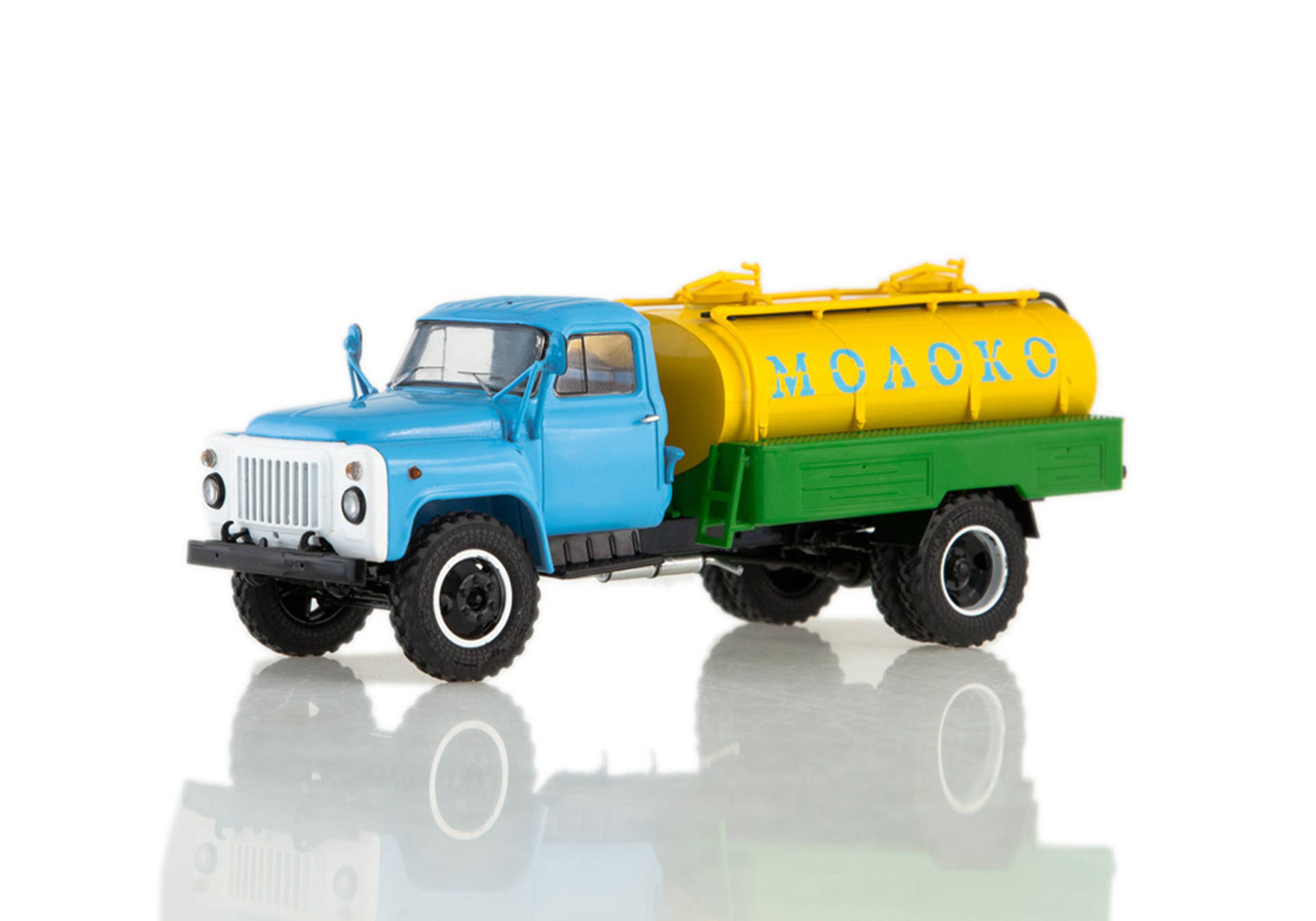 GAZ-53 Milchtank-LKW
