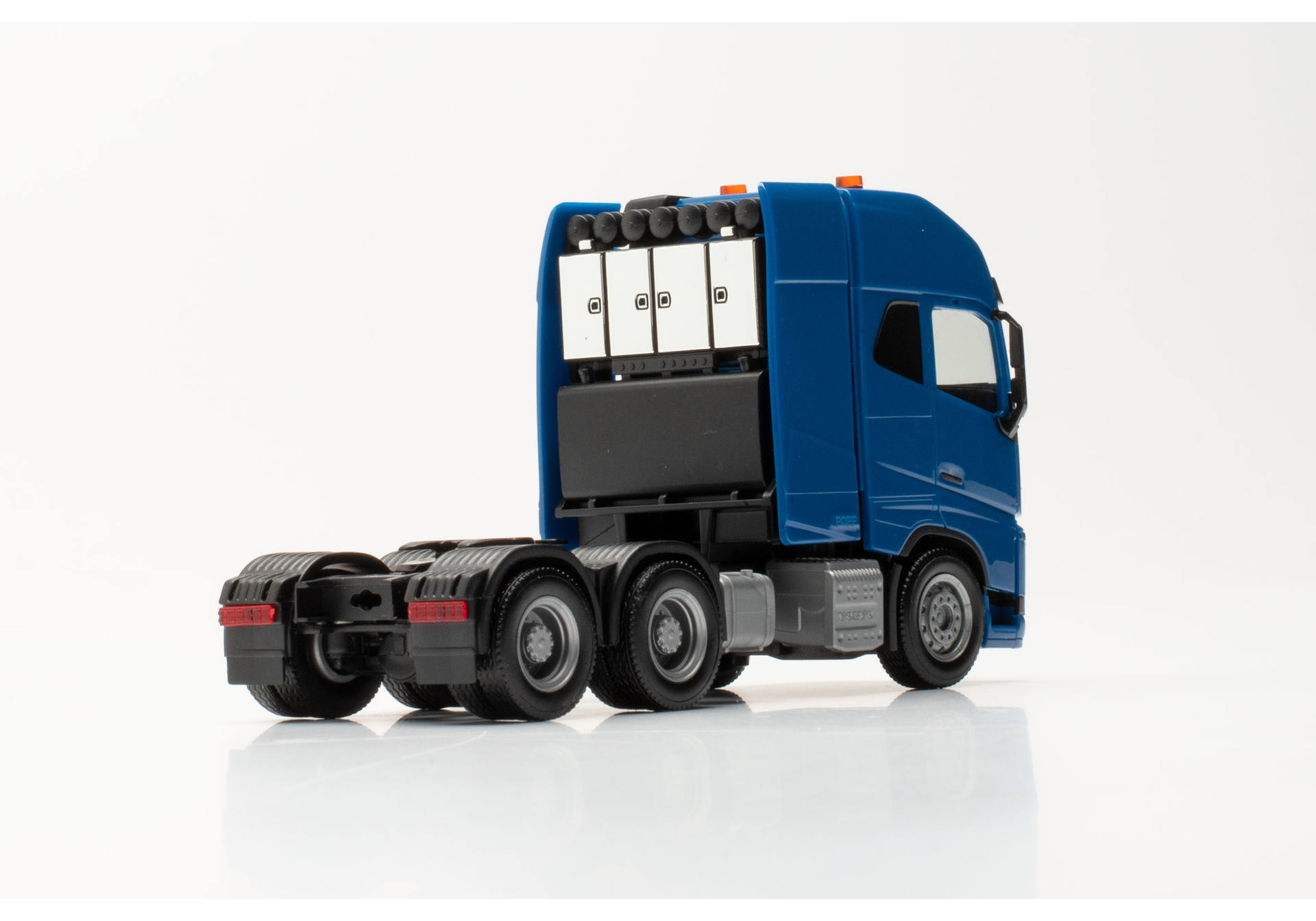 Volvo FH Gl. XL Zugmaschine mit Schwerlastturm, enzianblau