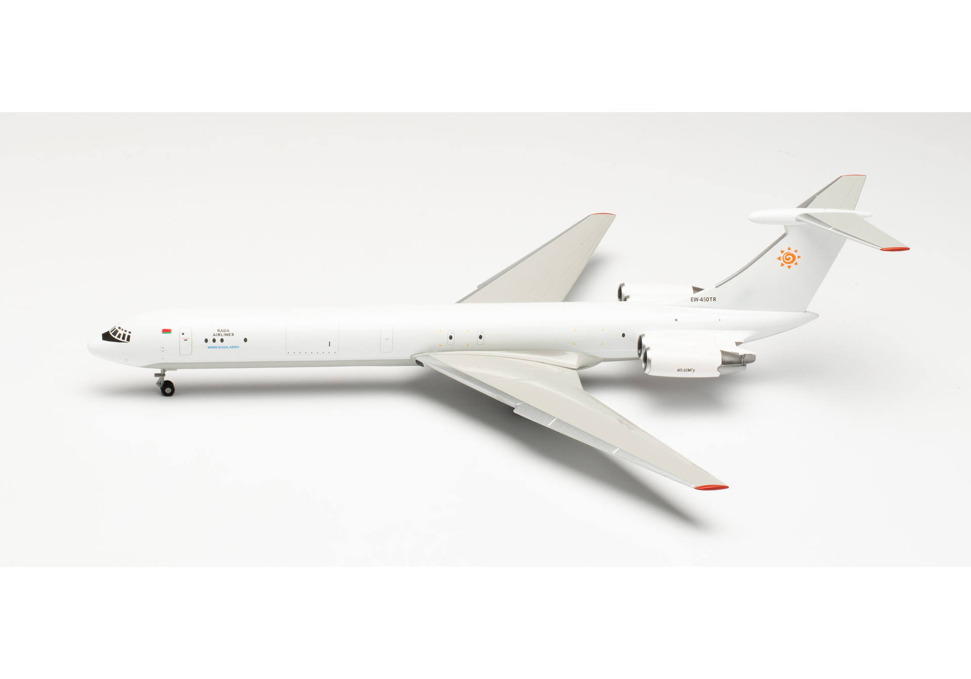 Rada Airlines Ilyushin IL-62MF – EW-450TR
