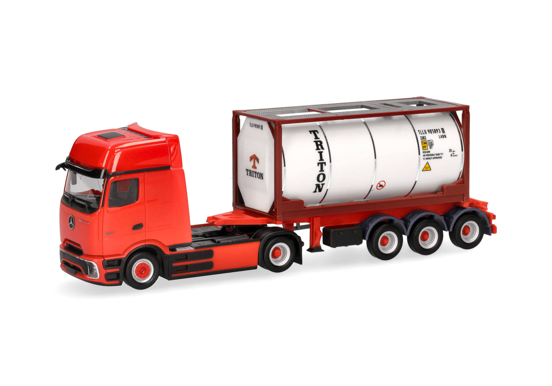 Mercedes-Benz eActros 600 ProCabin Gigaspace tank container semitrailer truck "Triton"
