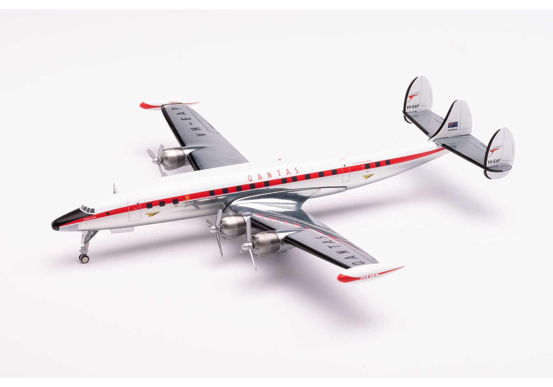 Qantas Lockheed L1049G Super Constellation „Southern Zephyr“