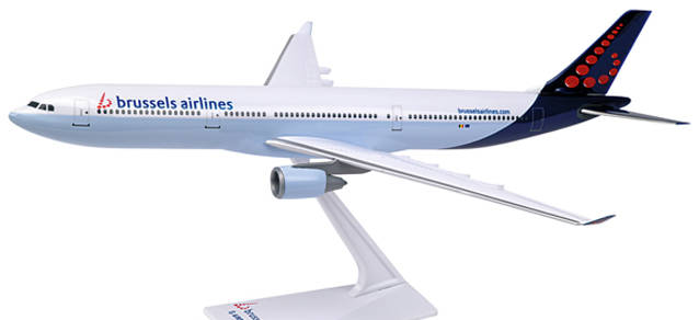 Brussels Airlines Airbus A330-300. This item comes / came in Wooster branded packaging.