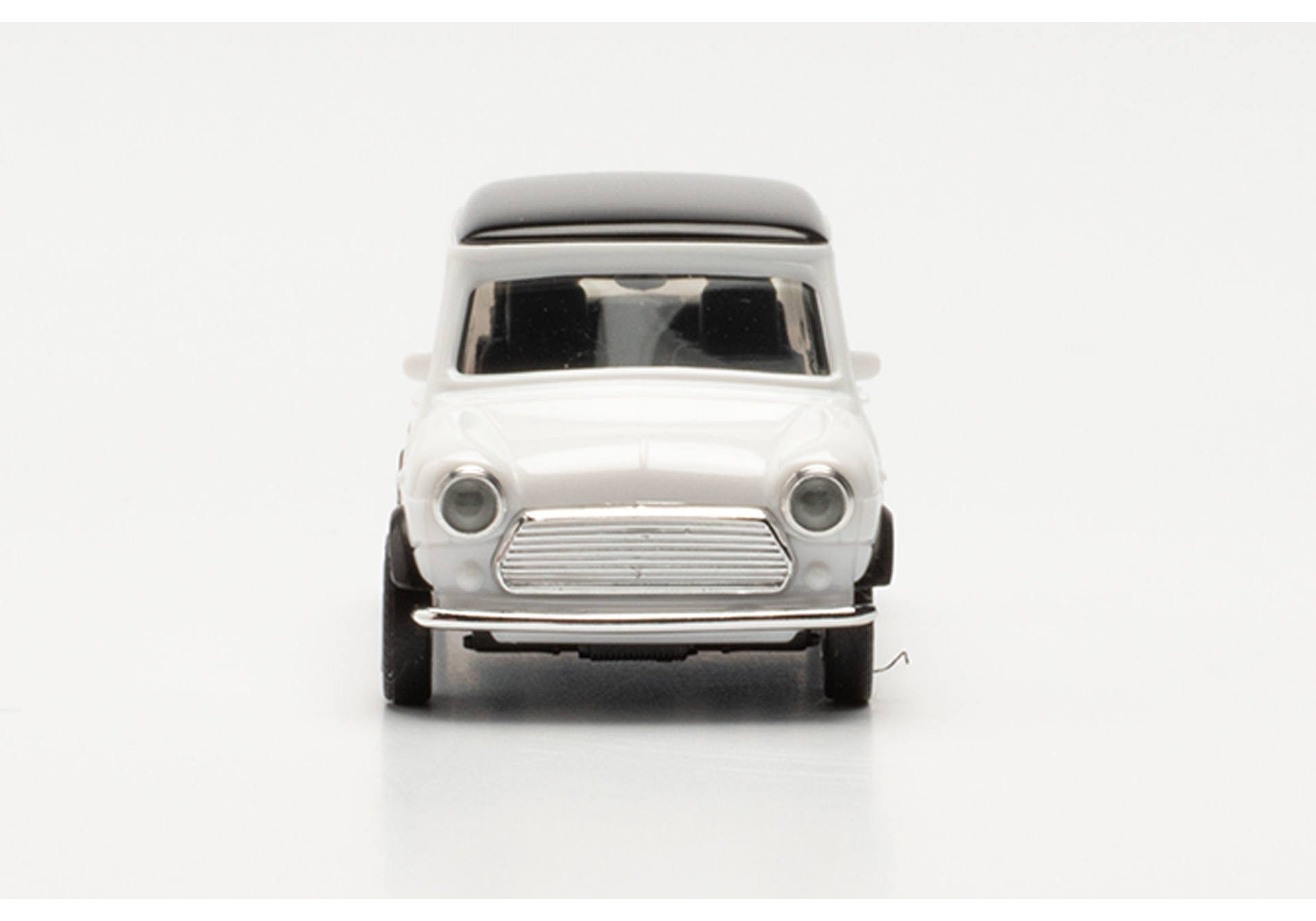 Mini Cooper Klassik, white /roof black
