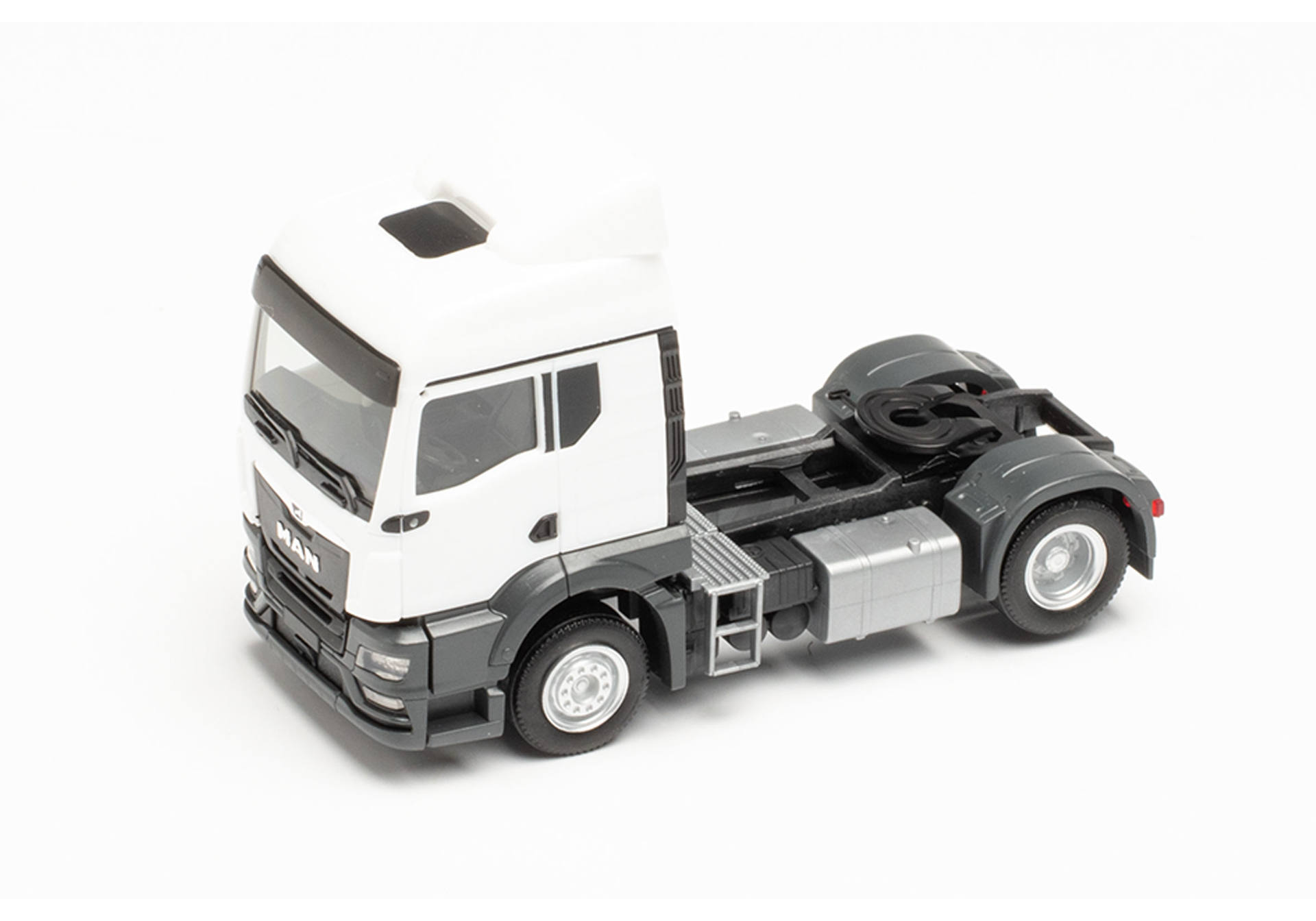 MAN TGS TM Zugmaschine ohne Windleitbleche, weiß