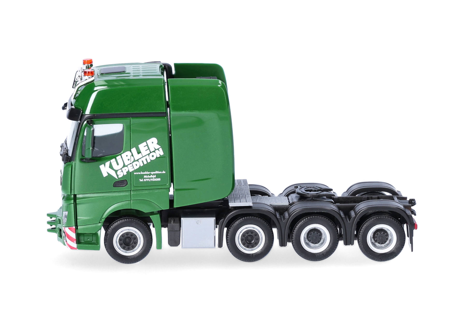 truck, semi-truck, tractor, green color, model truck
