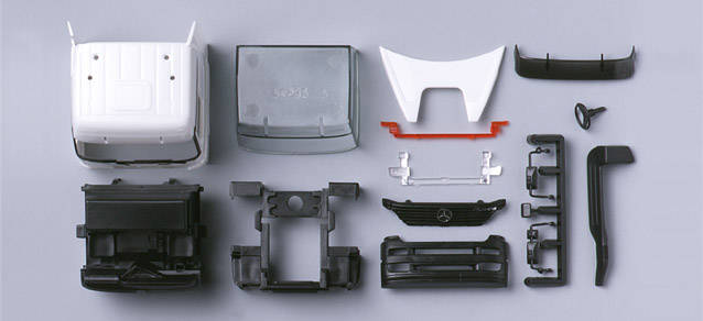 Mercedes-Benz Actros LH driver's cabin with side skirting (incl. rear-view mirror)Content: 2 pcs.