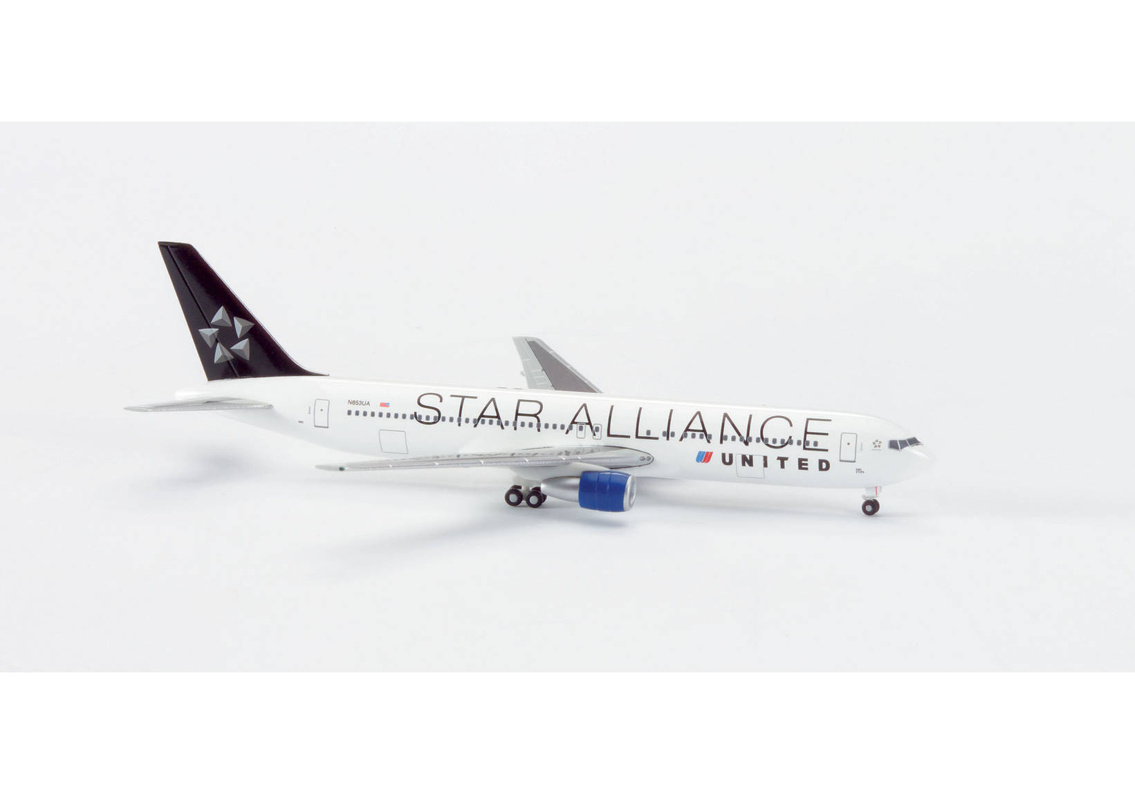 United Airlines Boeing 767-300 "Star Alliance"