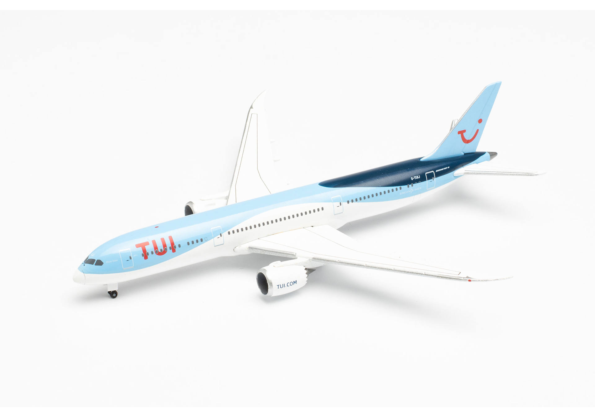 TUI Airways Boeing 787-9 Dreamliner – G-TUIJ „Pixie Dust“