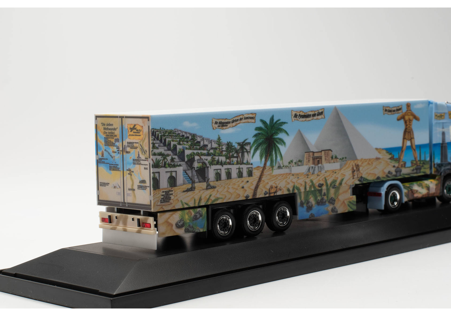 Mercedes-Benz Actros refrigerated box semitrailer truck “Herpa World History 3.2, the 7 Wonders of the World”