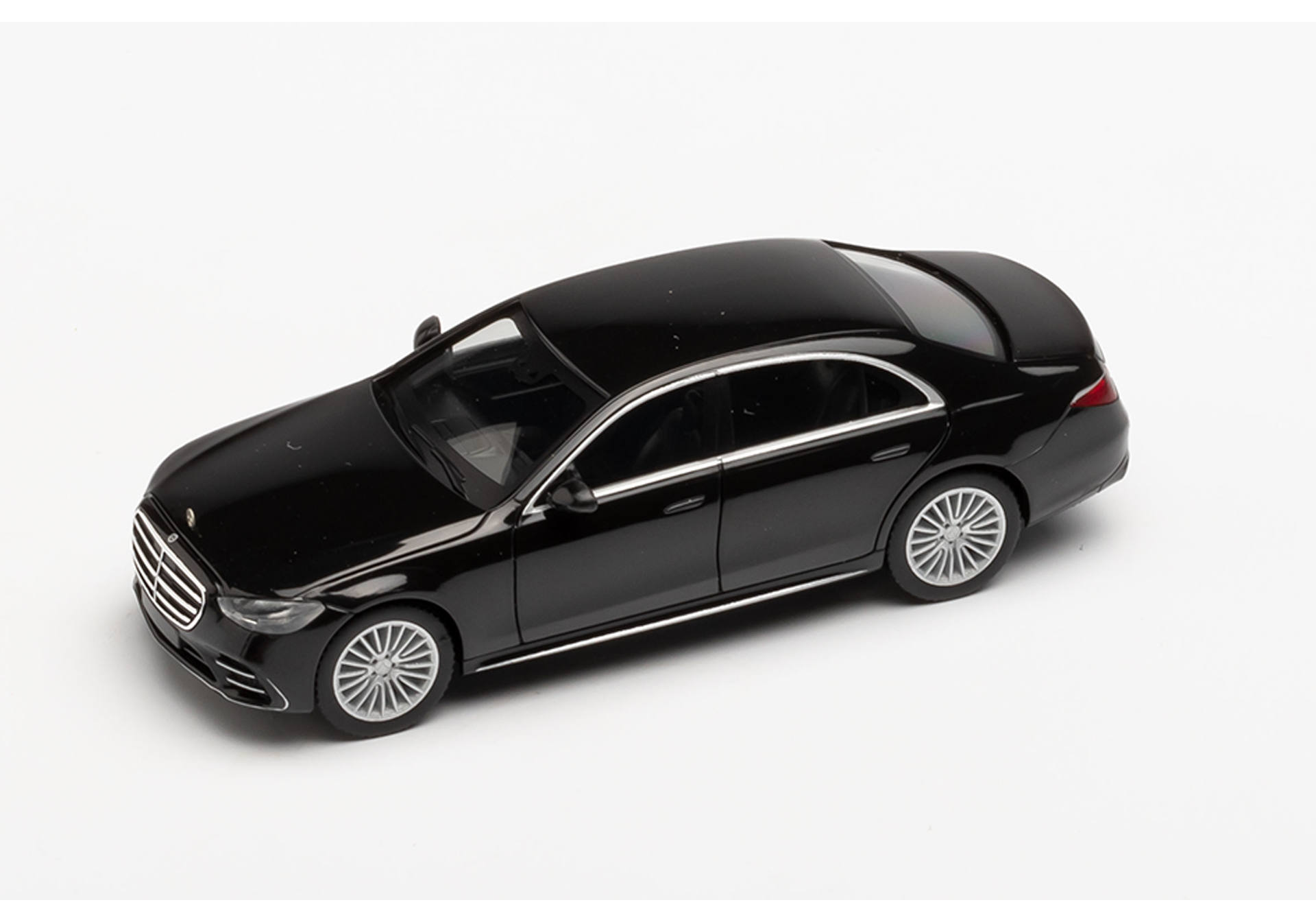 Mercedes-Benz S-Klasse, black
